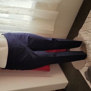 Signature slimming pull on pants